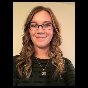 Meet your Posher, Brooke